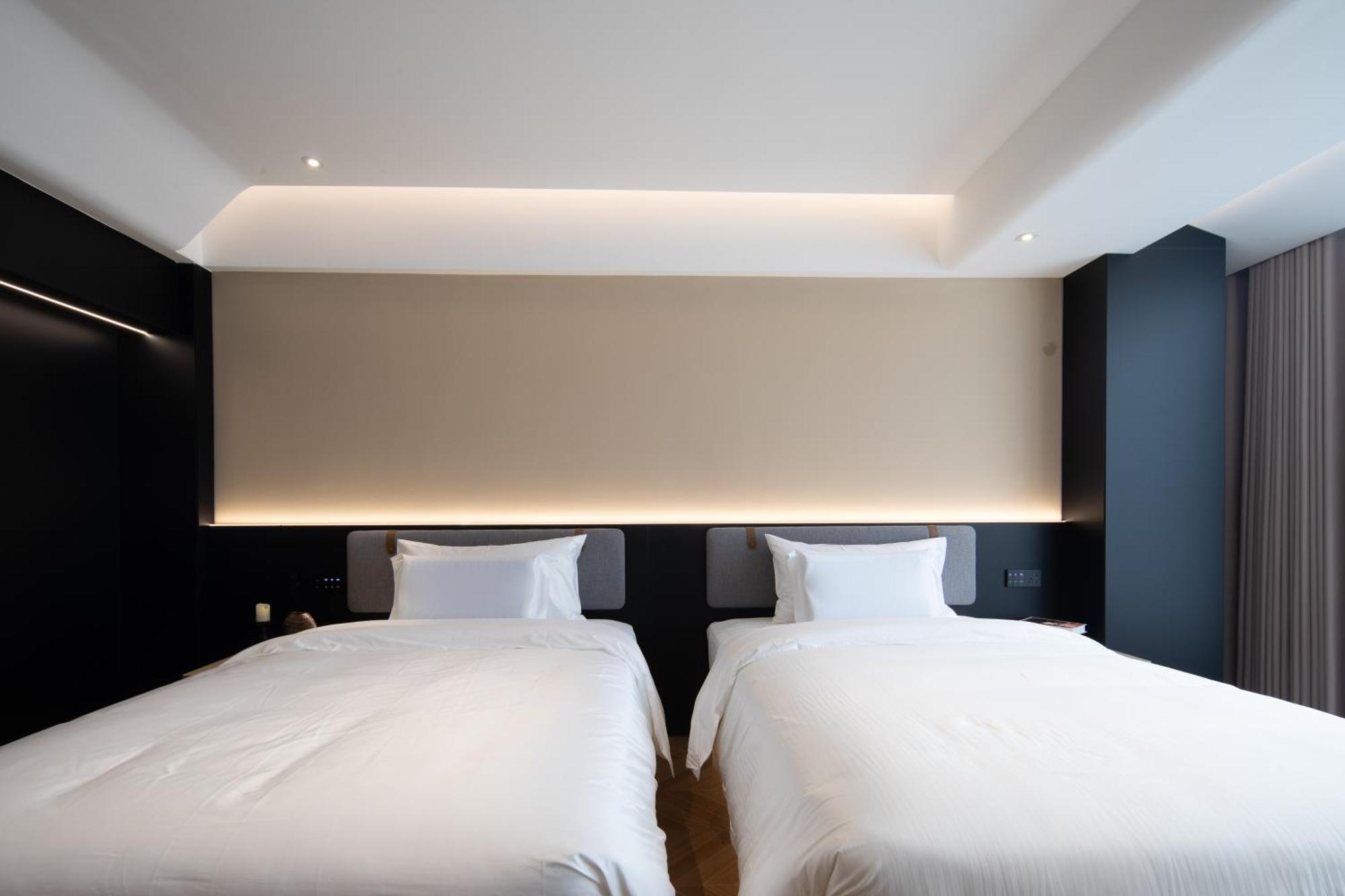 See You Soon At The Ritz Rose Summer Hotel Sanya Exterior photo